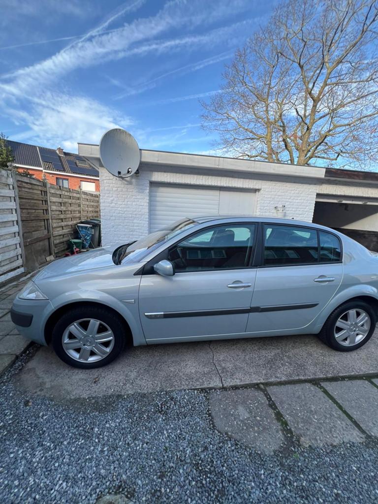 Renault megane 1.6 benzine, Auto's, Particulier, Euro 4, Te koop, Benzine