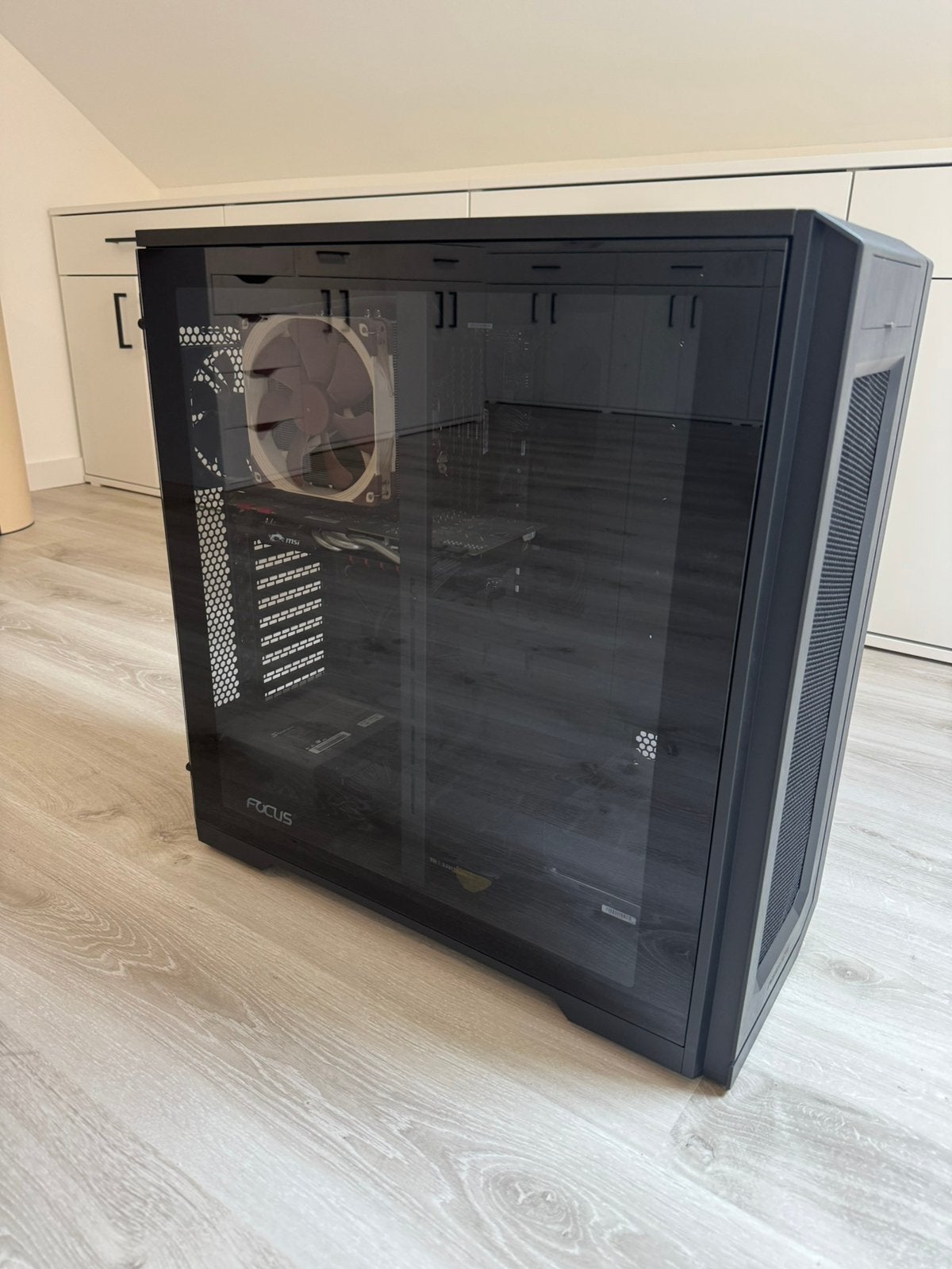 Computer + Monitor, Computers en Software, Computerbehuizingen, Ophalen, Zo goed als nieuw