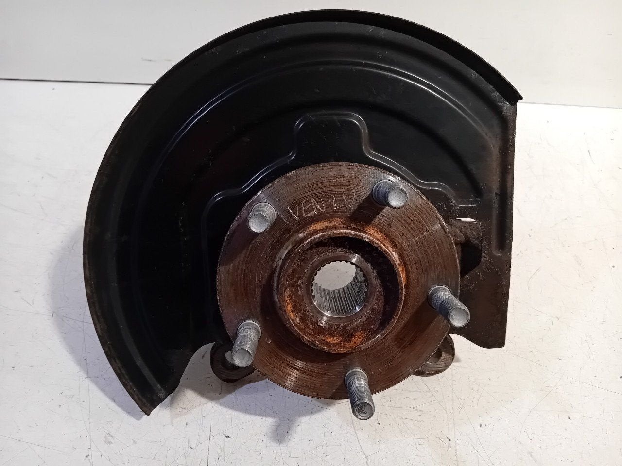 Wielnaaf links voor Nissan Leaf, Onderdelen@venauto.nl, Van der Ven Autorecycling B.V., Ettenseweg 76, 4706 PB Roosendaal, The Netherlands