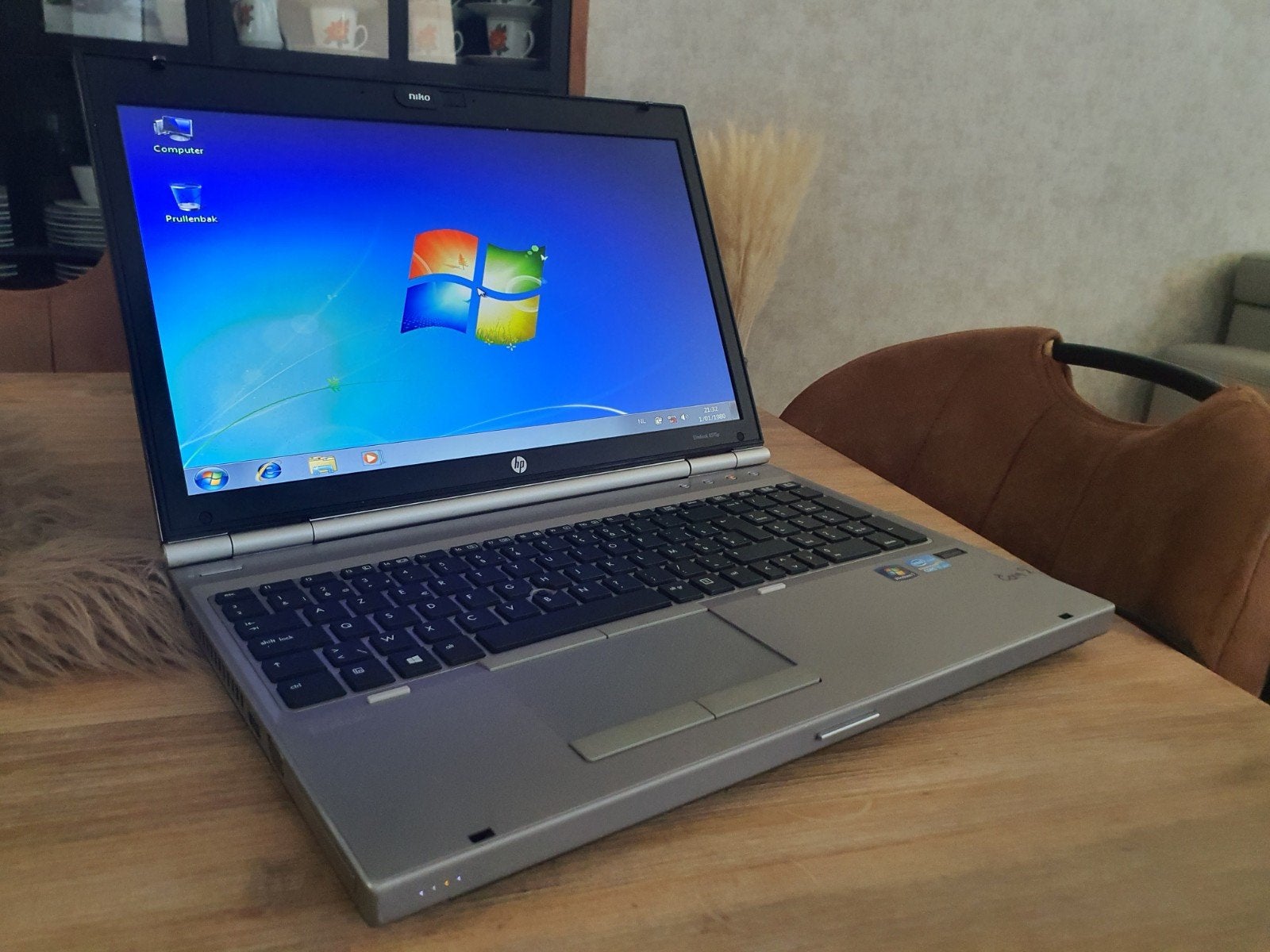 hp elitebook 8750p i7 3540 8gb ssd500gb win7 17inch, Informatique & Logiciels, Ordinateurs Vintage, Enlèvement