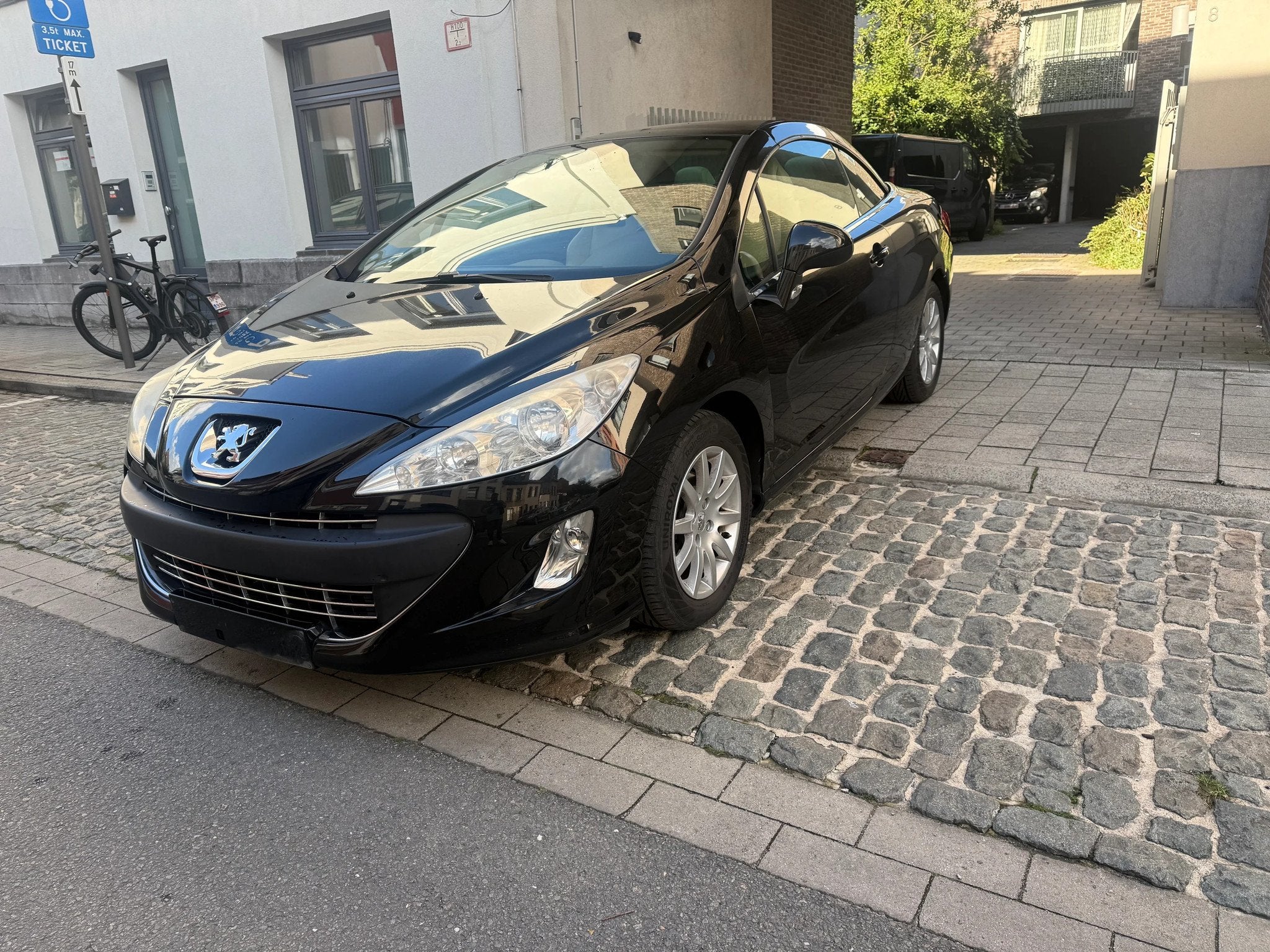Peugeot 308 PEUGEOT 308 CC / 1.6, Autos, Cuir, Euro 5, Achat, Electronic Stability Program (ESP)
