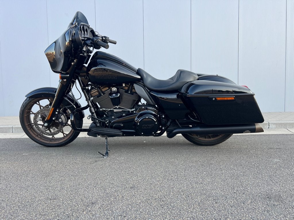 Street Glide ST  - Jekill & Hide -, Entreprise, Occasion, Plus de 35 kW, Chopper