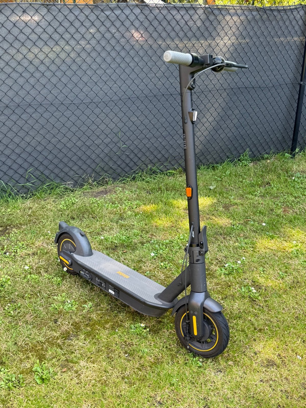 Elektriche step ninebot, Ophalen, Zo goed als nieuw, Elektrische step (E-scooter)