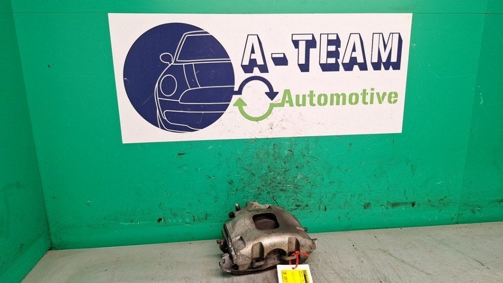 ETRIER DE FREIN AVANT DROIT Mercedes-Benz ML I (163), Mercedes-Benz, Utilisé, Dialog.mb@mercedes-benz.com, Mercedes-Benz AG