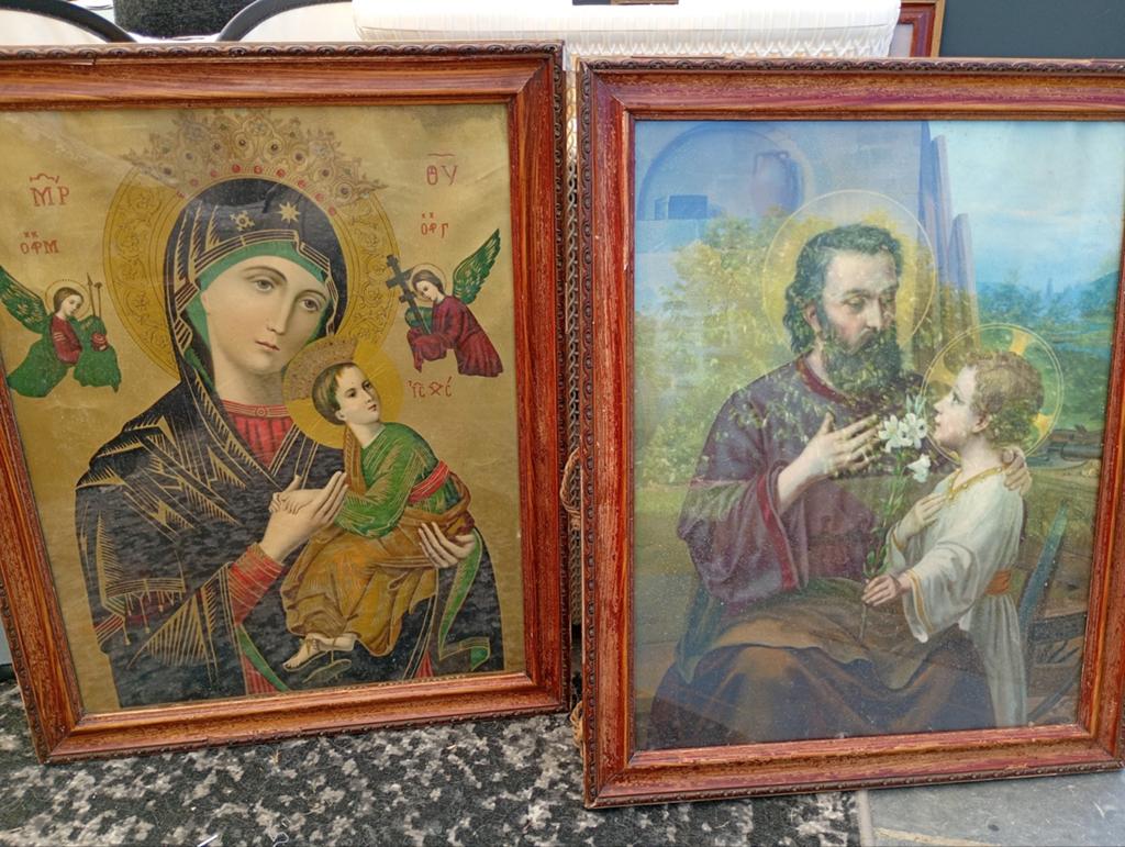 Antieke religieuze kaders, Ophalen