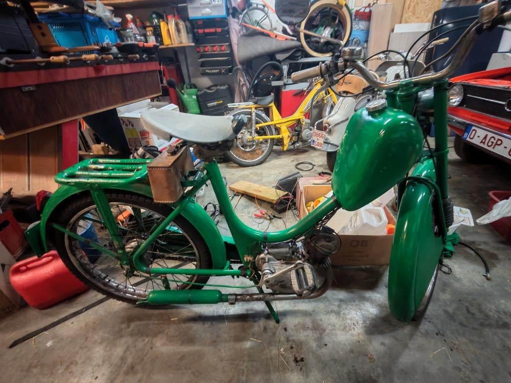 Belgische Thompson oldtimer brommer, Fietsen en Brommers, 49 cc, Klasse B (45 km/u), 2 versnellingen, Ophalen