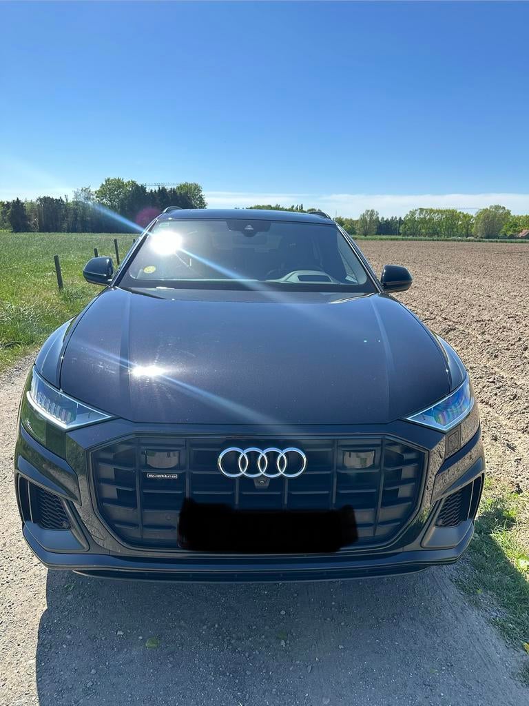 Audi Q8 Quattro S Line - 2019 - 210kw - 137500km, Auto's, Automaat, 2220 kg, Q8, Leder en Stof