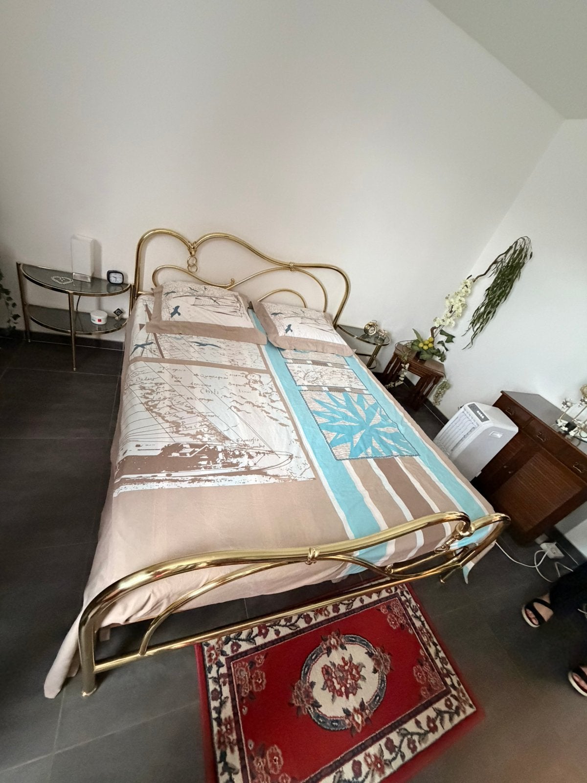 Slaapkamer (bed,kast,2x nachtkastjes), Ophalen, Zo goed als nieuw