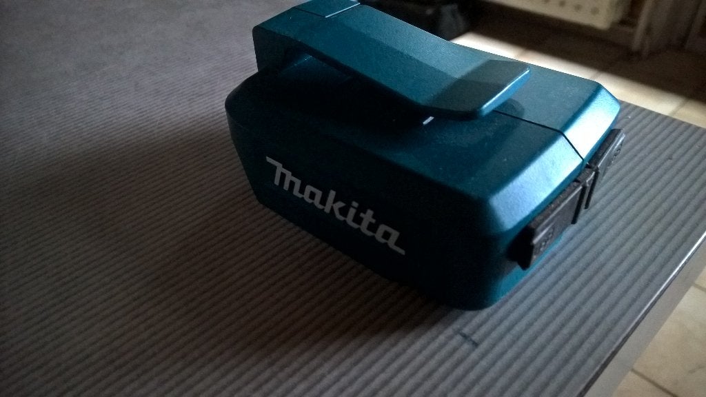makita LXT  usb  oplader voor telefoon en tablets, Adapter, Nieuw, Ophalen of Verzenden, USB-A