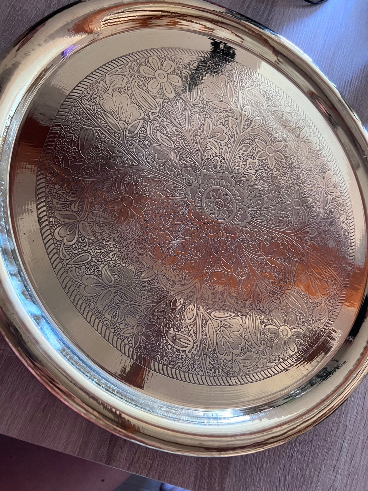 Grand plateau oriental en laiton gravé  – Ø 42 cm, Enlèvement ou Envoi