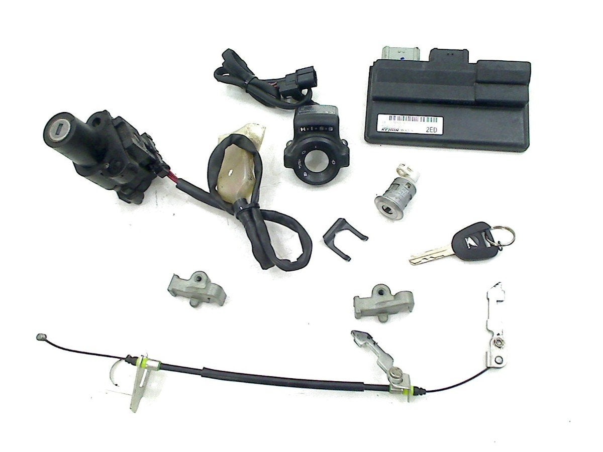 ENSEMBLE DE VERROU ET CYLINDRE DE PORTES NC 750 D Integra, Honda Center GmbH, Utilisé, Info@honda.de, Hanauer Landstraße  222-224
60314  Frankfurt am Main, DE