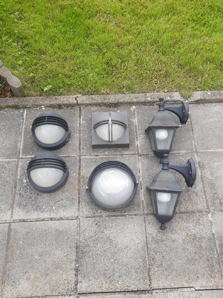 6 wandlampen voor buiten, Ophalen, Gebruikt