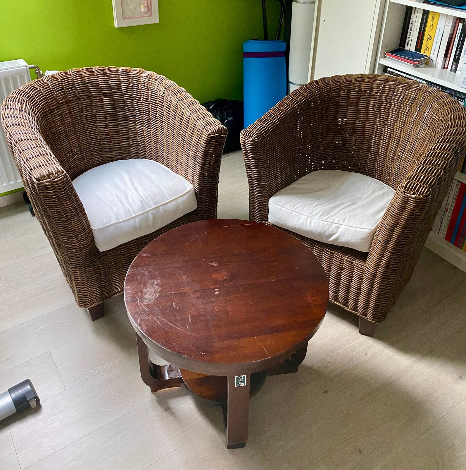 Fauteuils en osier avec table, Maison & Meubles, Fauteuils, Moins de 75 cm, Enlèvement, Utilisé, 50 à 75 cm