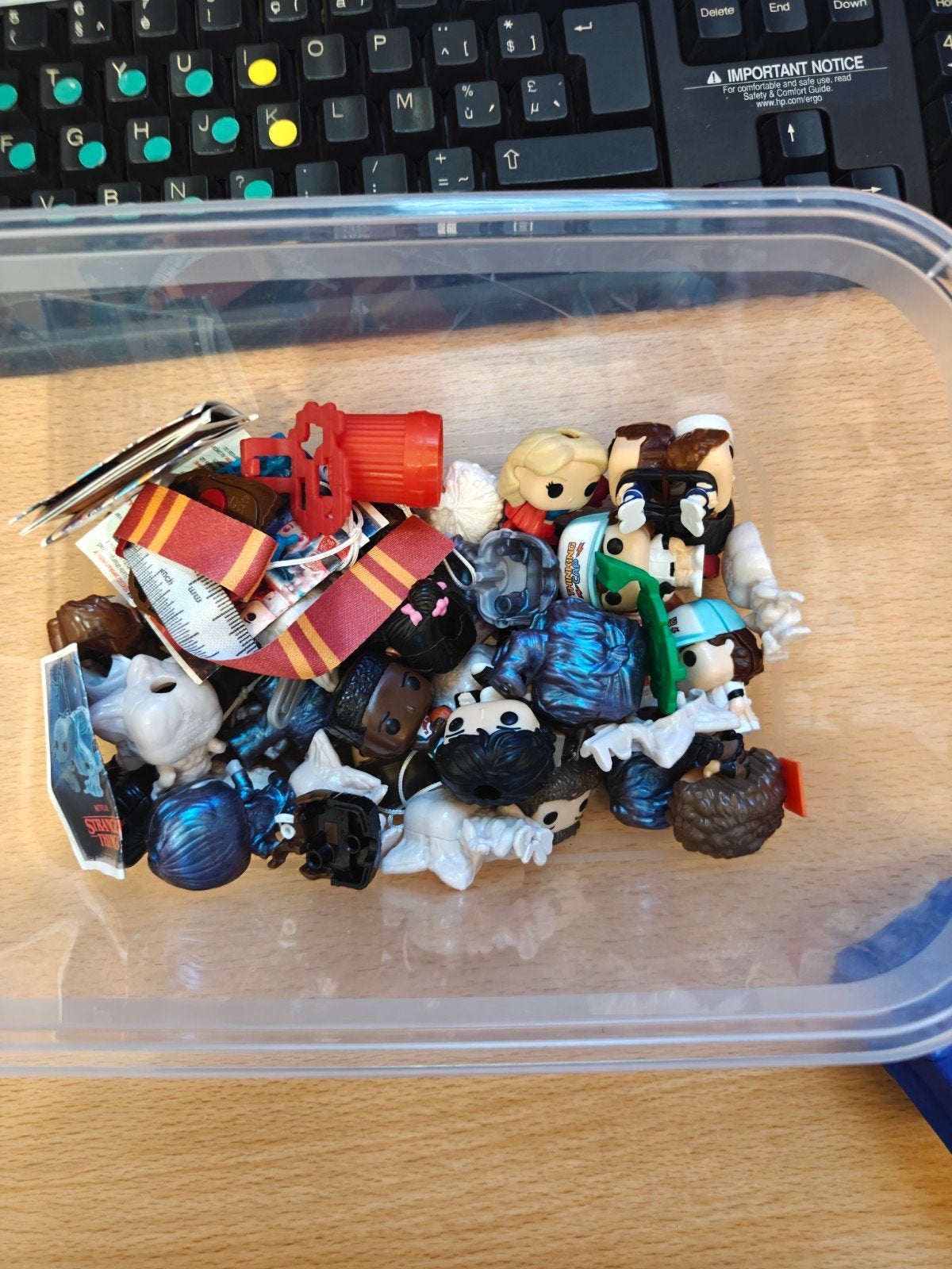 stranger things kinder joy/mc donald's figuurtjes, Collections, Enlèvement ou Envoi