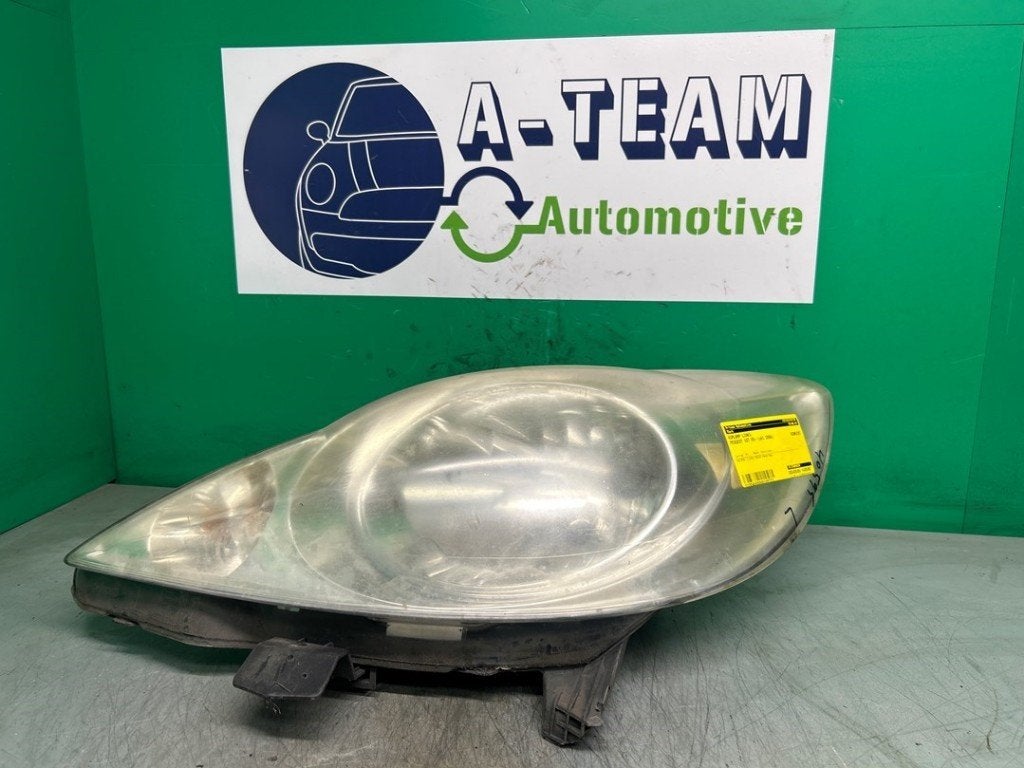 KOPLAMP LINKS Peugeot 107 (|811500H030|89032403|), Gebruikt, Valeo, 100, rue de Courcelles
75017  Paris, FR, Info@valeo.fr