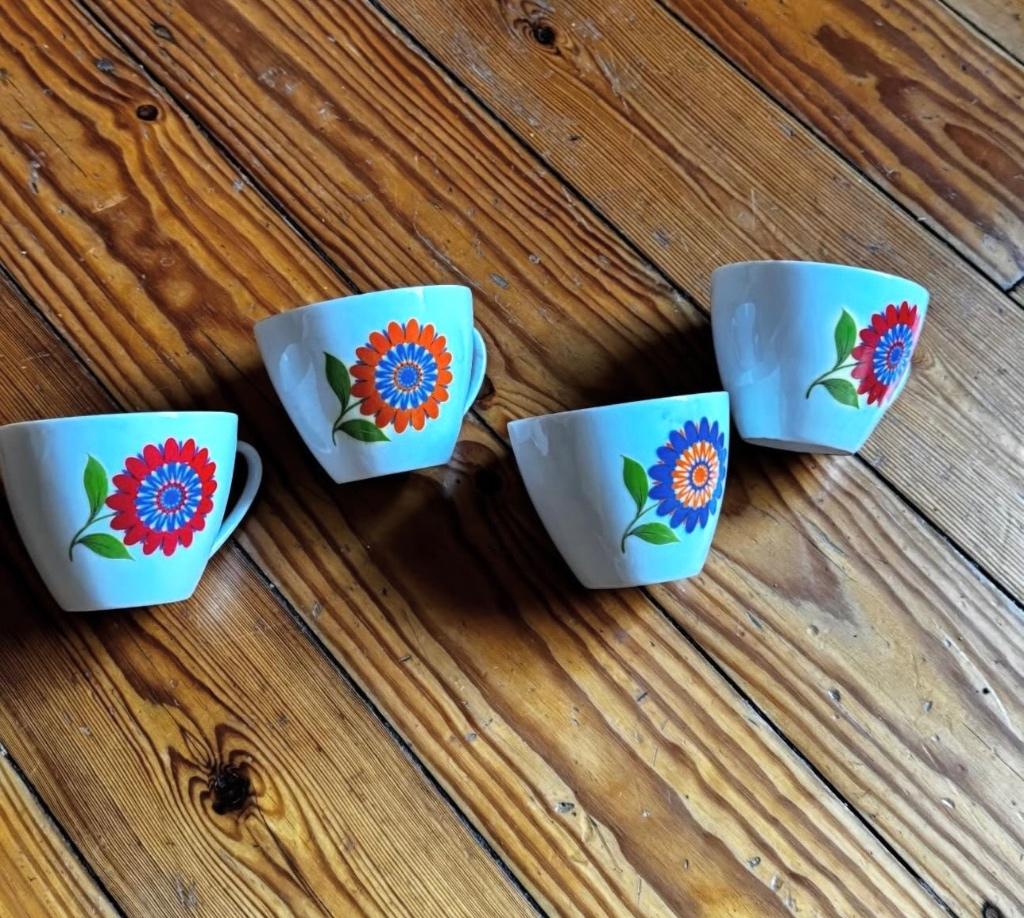 Gobelets vintage 5 pièces, Antiquités & Art, Antiquités | Services (vaisselle) pièces, Enlèvement ou Envoi