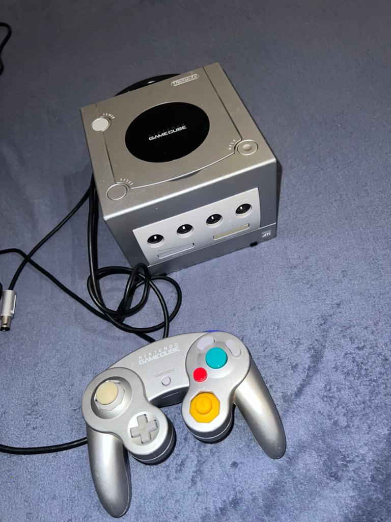 Nintendo Gamecube - très bon état, Consoles de jeu & Jeux vidéo, Avec carte mémoire, Avec 1 manette, Comme neuf, Enlèvement