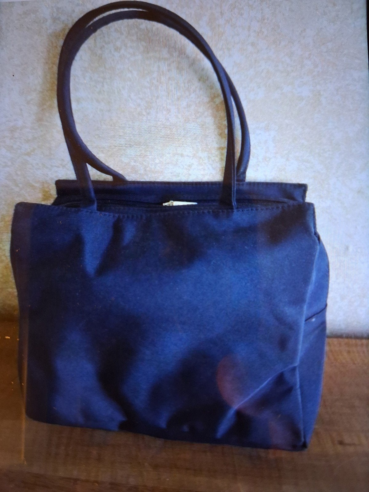 Neuf - Sac léger compact multipoches bleu aviateur, Handtassen en Accessoires, Ophalen of Verzenden, Nieuw, Blauw, Handtas