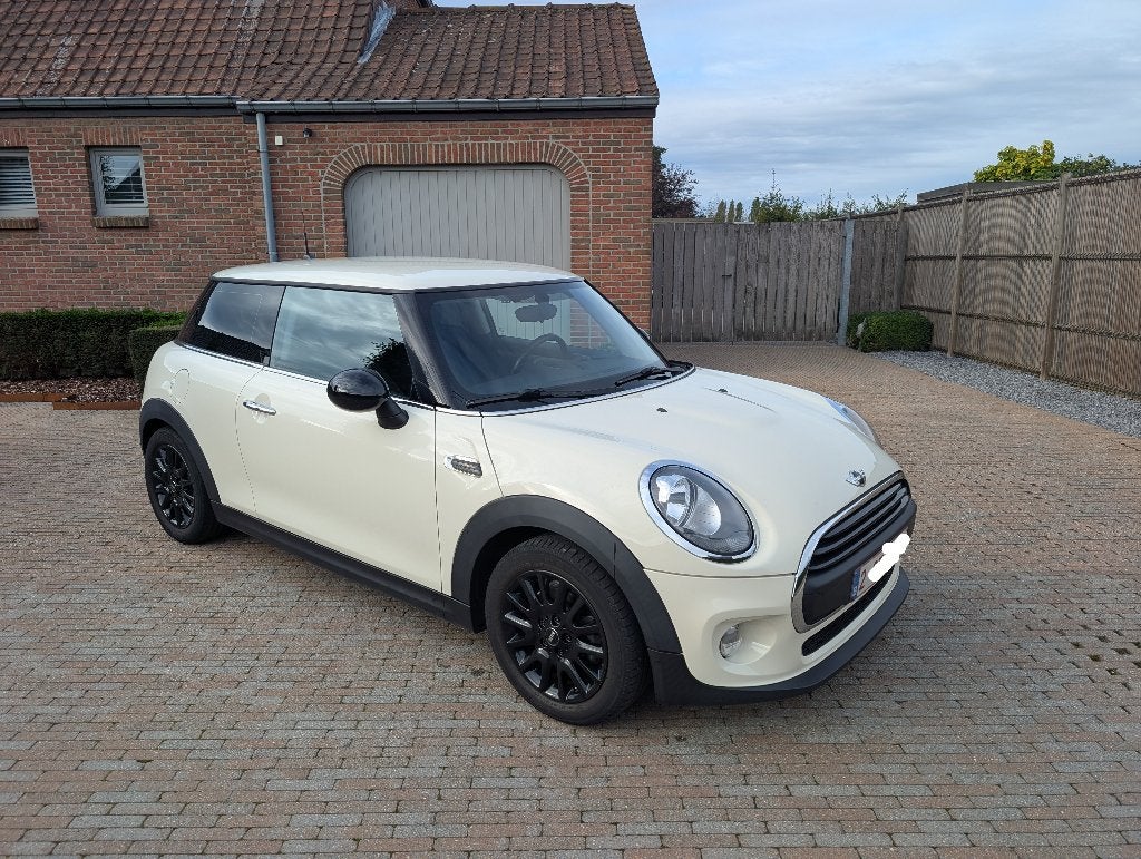 Sportieve MINI One 1.2 (F56) | 2015 | 102.000 km | 150 pk, Auto's, Voorwielaandrijving, Stof, 1198 cc, Handgeschakeld