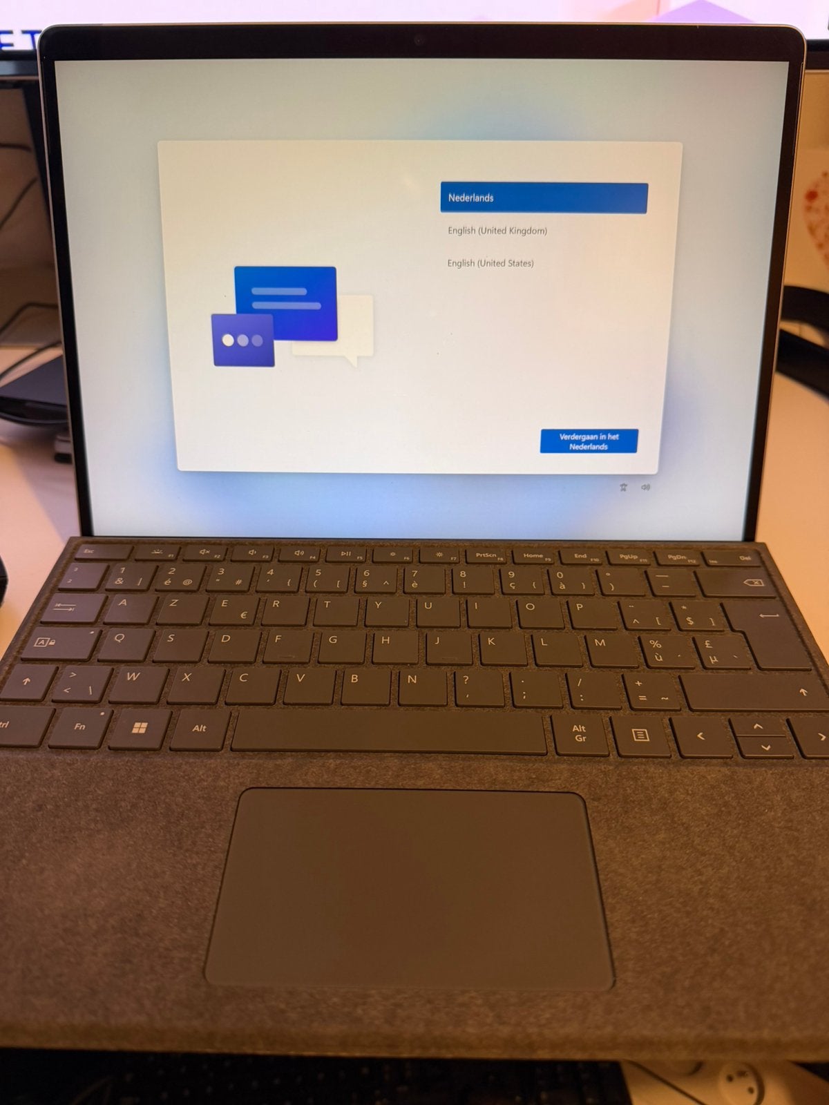 Microsoft Surface Pro 8 For Business, Ophalen of Verzenden, Zo goed als nieuw, Azerty, SSD