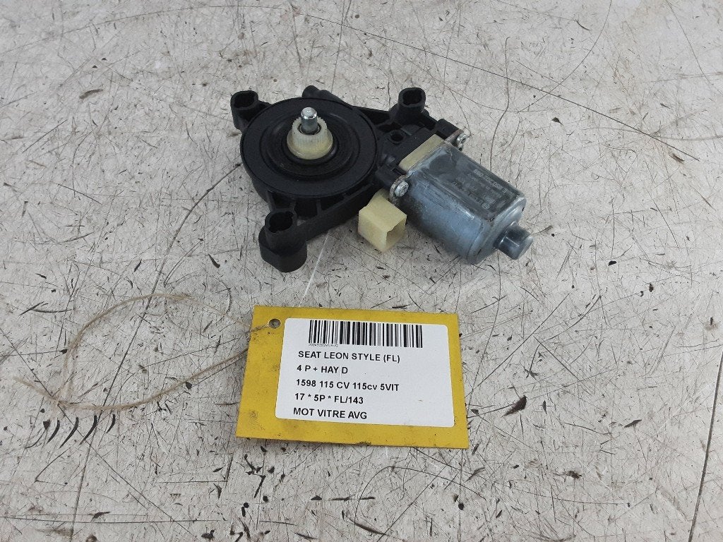 MOTEUR LEVE VITRE ELECTRIQUE AVANT GAUCHE Seat Leon (5FB), Mevr. I. Hauben, Utilisé, Avant, Rue de l'Espoir 34 34
4030  GRIVEGNÉE, BE