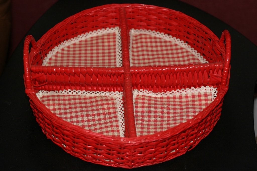 Vintage rood rieten mandje, Schaal, Rond, Ophalen of Verzenden, Zo goed als nieuw