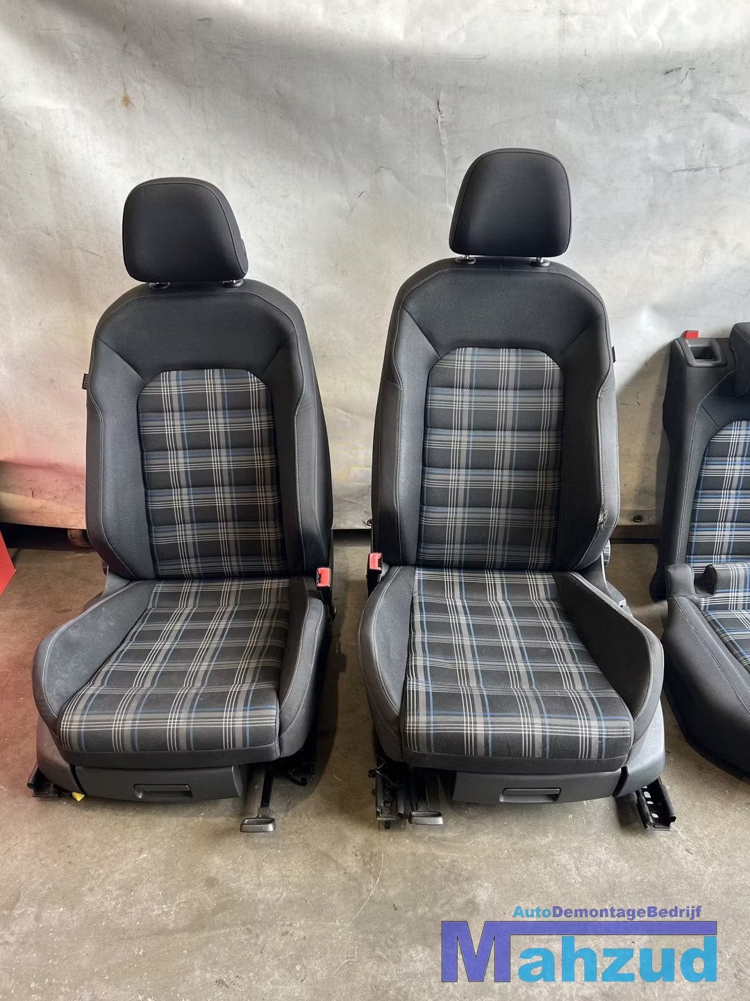 VW GOLF 7 GTE Interieur compleet 5 deurs 2012-2019, Auto-onderdelen, Gebruikt, Volkswagen, Volkswagen AG, Vw@volkswagen.de