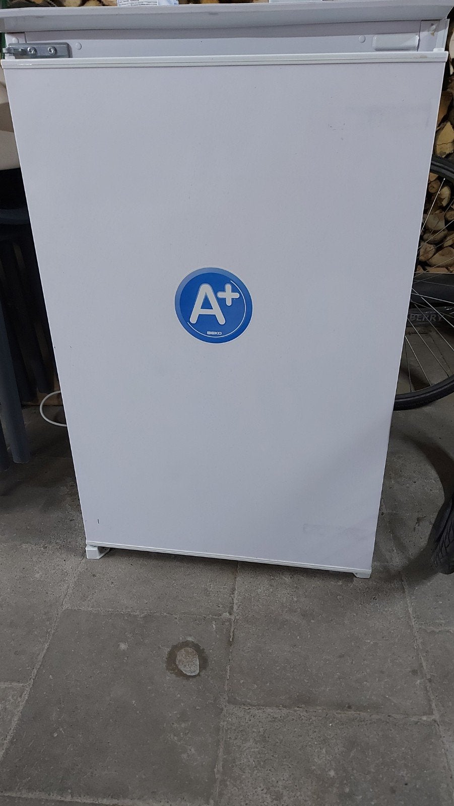 Beko koelkast voor inbouw, 75 tot 100 liter, Energieklasse A of zuiniger, 45 tot 60 cm, Ophalen