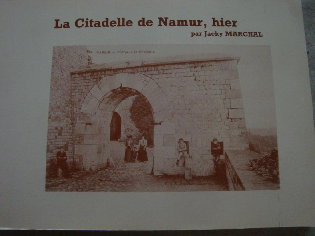 LA CITADELLE DE NAMUR, HIER, Enlèvement ou Envoi, Utilisé