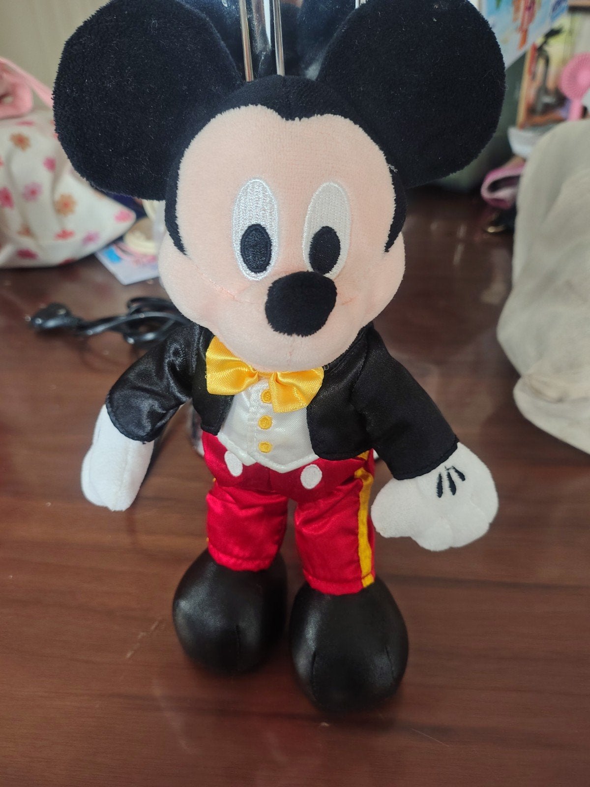 Originele Disney Mickey Mouse Knuffel in Smoking (Tuxedo), Verzamelen, Ophalen of Verzenden, Mickey Mouse, Zo goed als nieuw, Knuffel