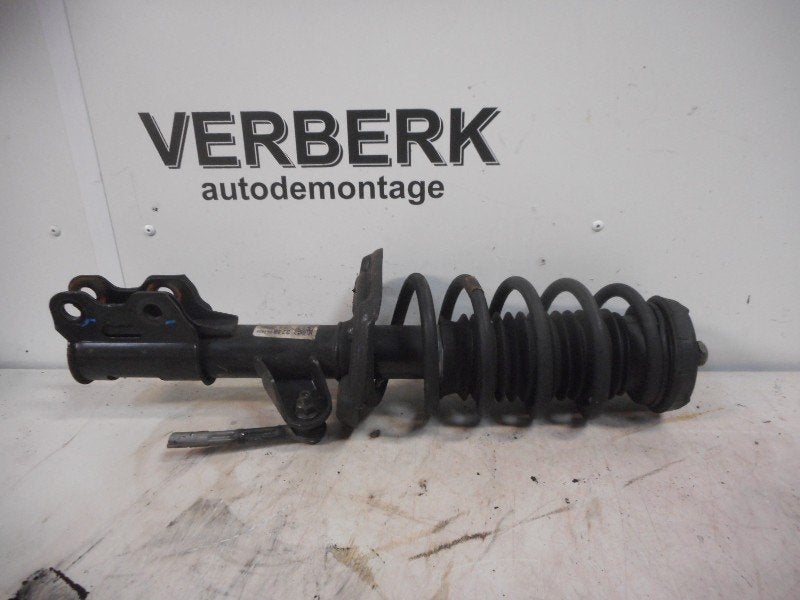 VEERPOOT LINKS VOOR Opel Mokka / Mokka X (gm95353836ackr), Gebruikt, Opel, Opel Automobile GmbH, Kontakt-opel@opel.com