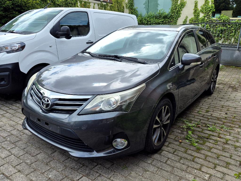 Toyota Avensis 1.6i | Navi | Camera | Airco | Trekhaak, Autos, Toyota, Avensis, Attache-remorque, Entreprise, Carnet d'entretien