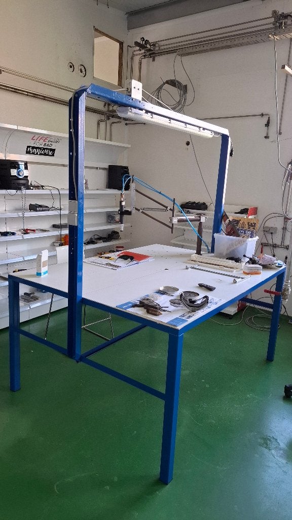 Werktafel, Ophalen, Zo goed als nieuw, 170 cm of meer