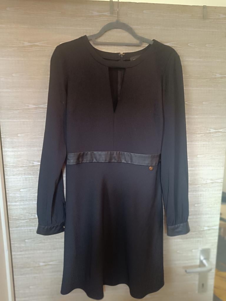 Mooie zwarte elegante jurk van Liu Jo, Taille 42/44 (L), Liu Jo, Comme neuf, Enlèvement