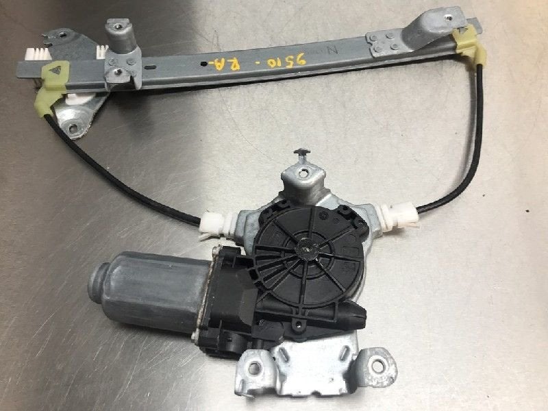 RAAMMECHANIEK RECHTS ACHTER Qashqai (J10) (|402190A|), Gebruikt, Nissan