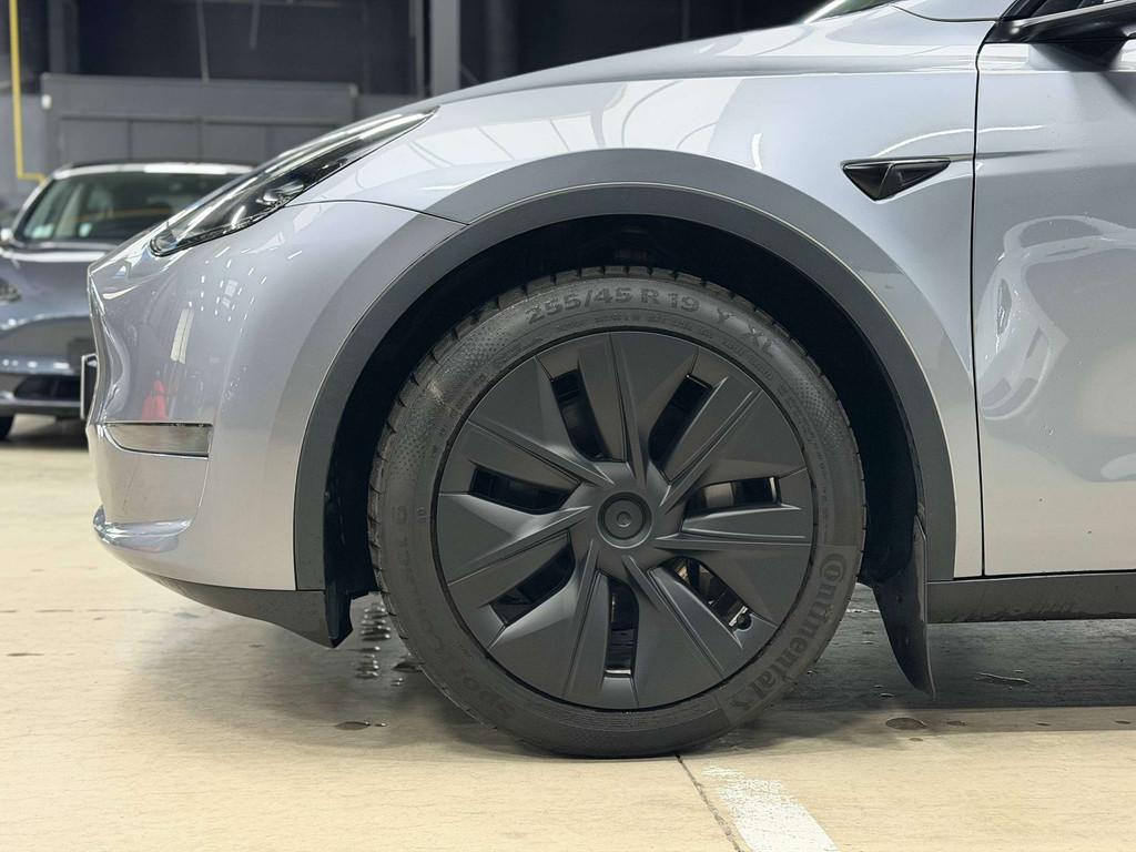 Tesla Model Y LONG RANGE - ALL WHEEL DRIVE - AUTOPILOT - TOW, Auto's, Tesla, Zwart, 5 zetels, SUV of Terreinwagen, Zilver of Grijs