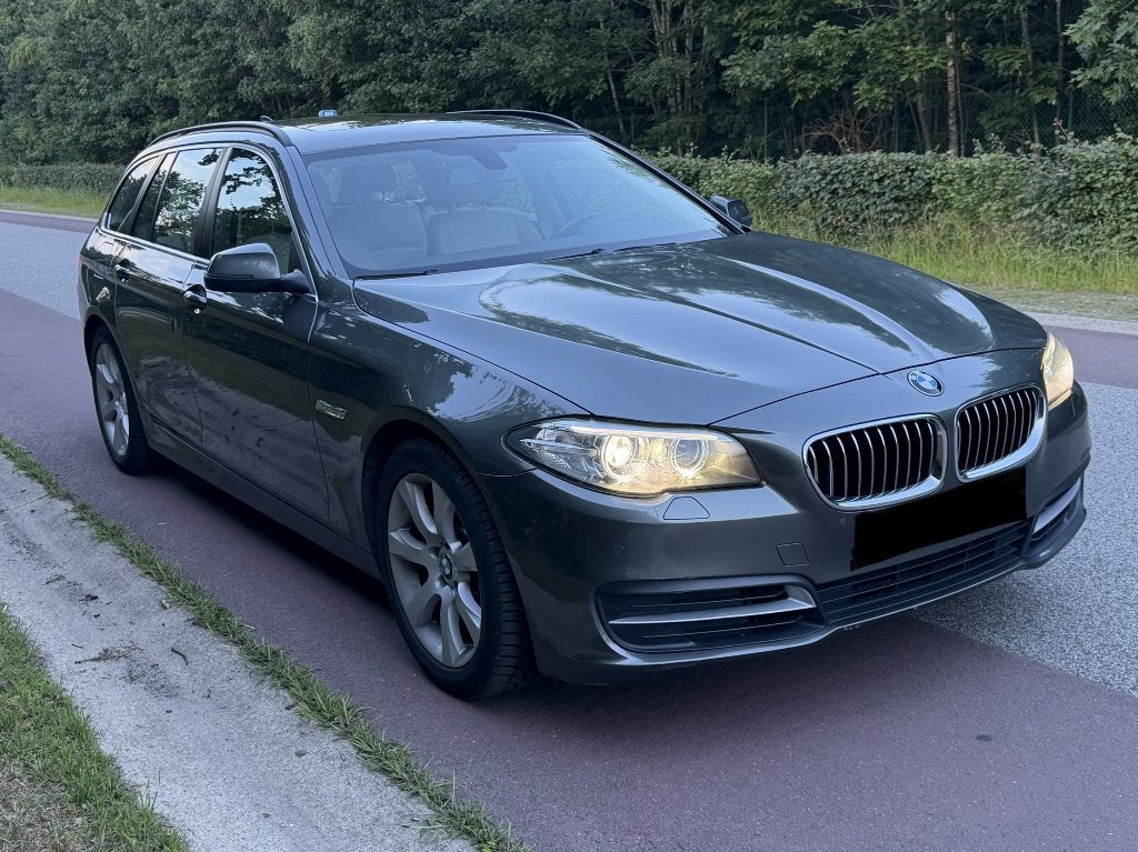 BMW 518d Touring Automaat – Leder – Navi Pro – Panodak, Auto's, Achterwielaandrijving, 1995 cc, 4 cilinders, Leder