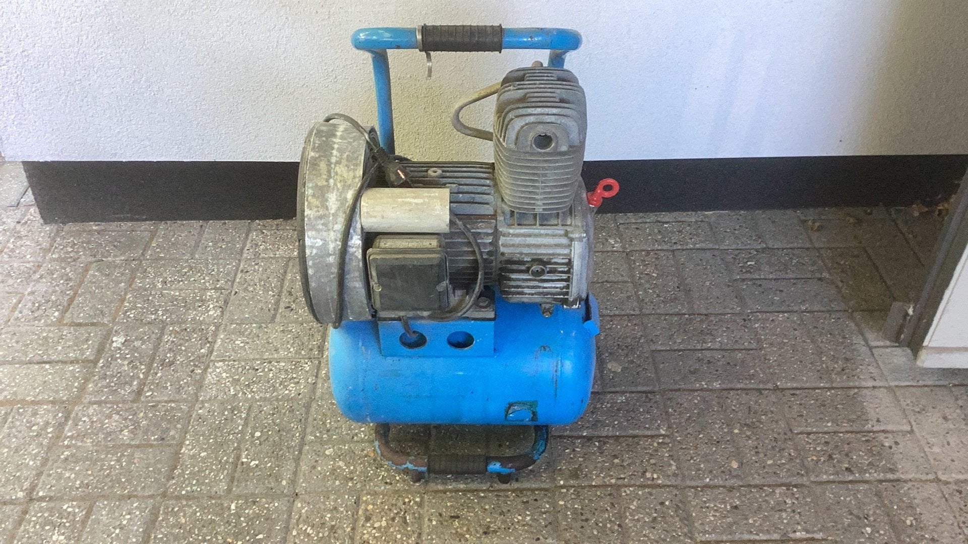 Kleine 400/20 welco compressor, Doe-het-zelf en Bouw, Compressors, Minder dan 25 liter, Ophalen, Gebruikt, 200 tot 400 liter/min