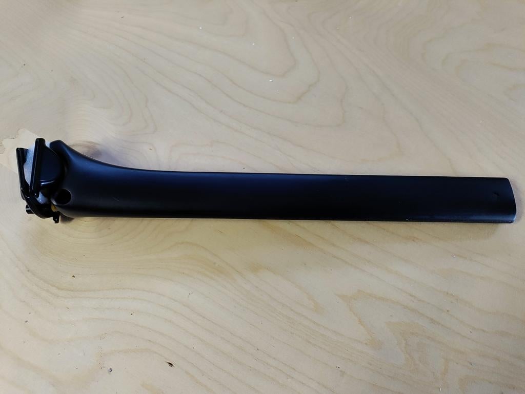 Zadelpen Specialized Tarmac SL8, Ophalen