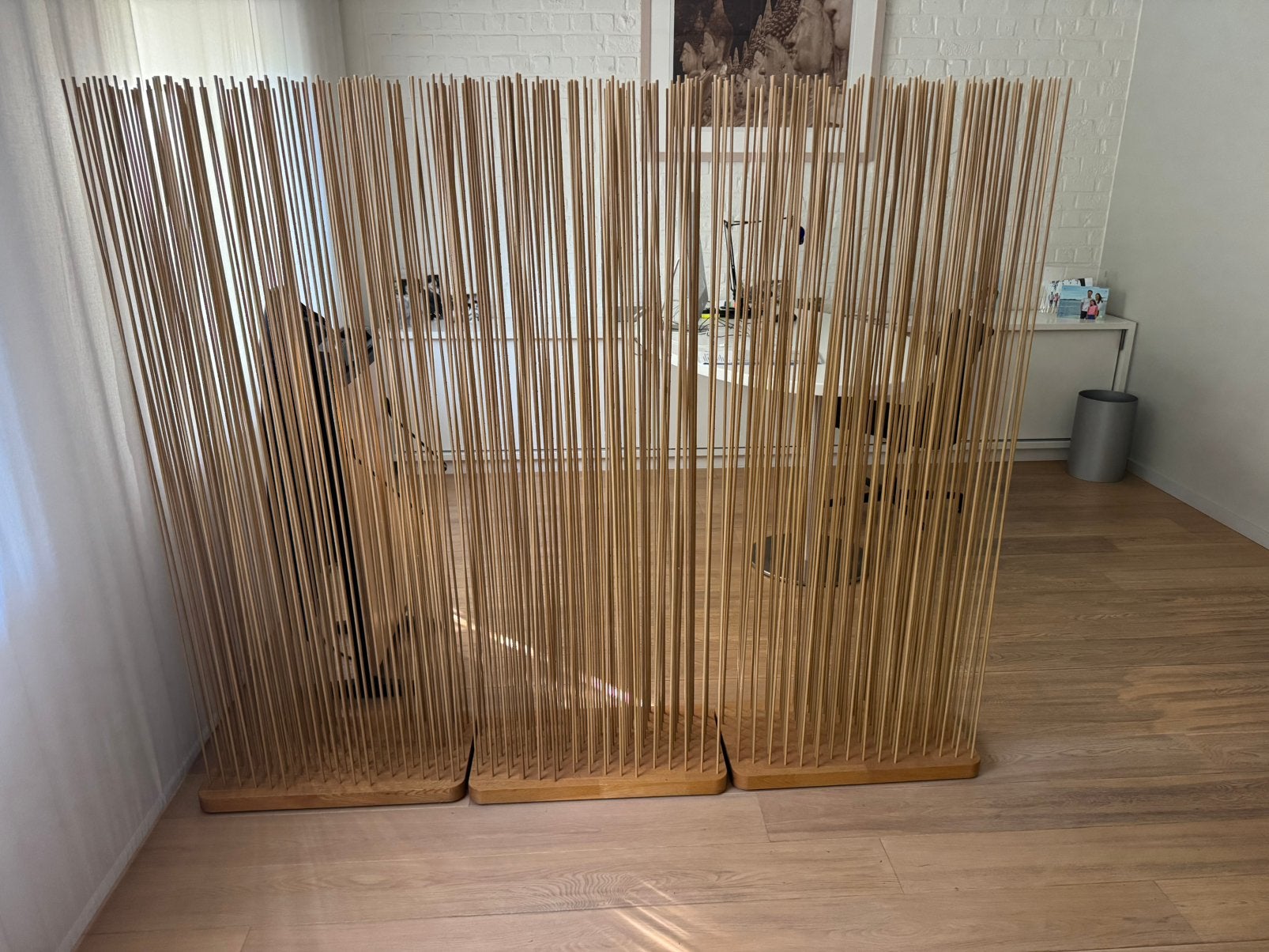 Claustra design en bois  :tiges en bois sur socle, Beige, Enlèvement, Bois, Moderne