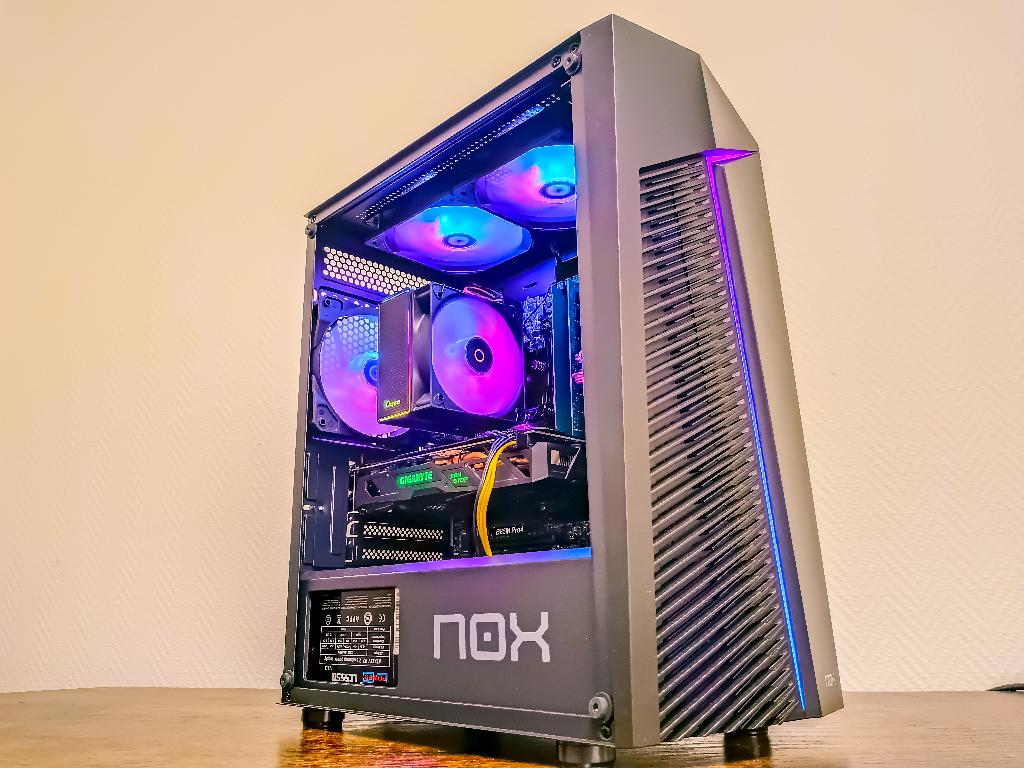 Supersnelle RGB Gaming pc!! Nieuw incl Windows 11!!, Computers en Software, Desktop Pc's, Nieuw, 4 Ghz of meer, HDD, SSD, 16 GB