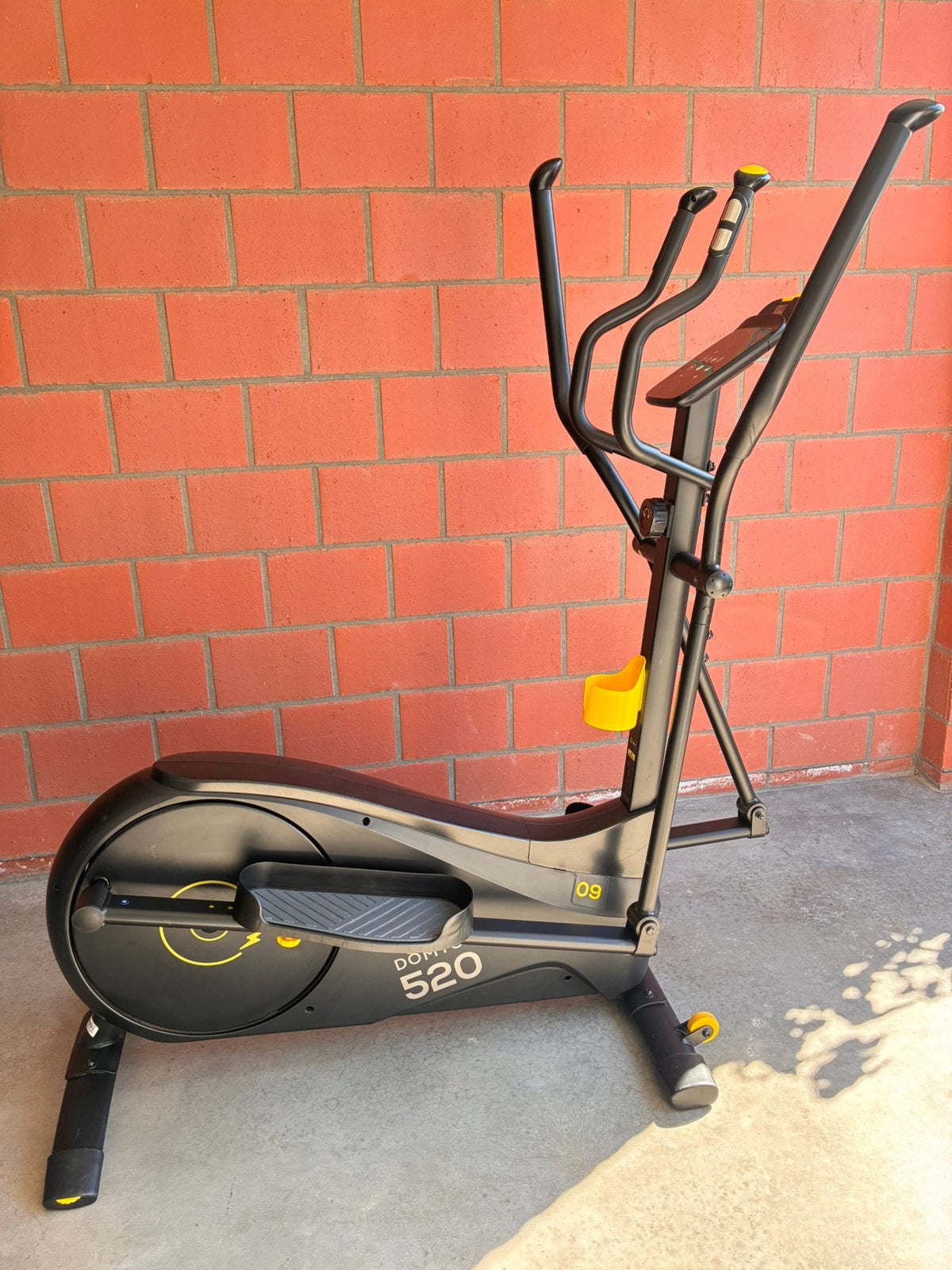 Vélo elliptique autonome Domyos 520, Comme neuf, Enlèvement, Autres matériaux, Vélo elliptique