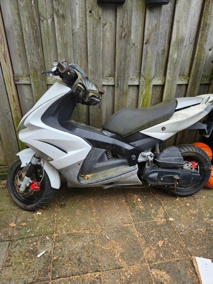 Peugeot Jetforce (geldige Nederlandse papieren), Fietsen en Brommers, Scooters | Yamaha, Ophalen