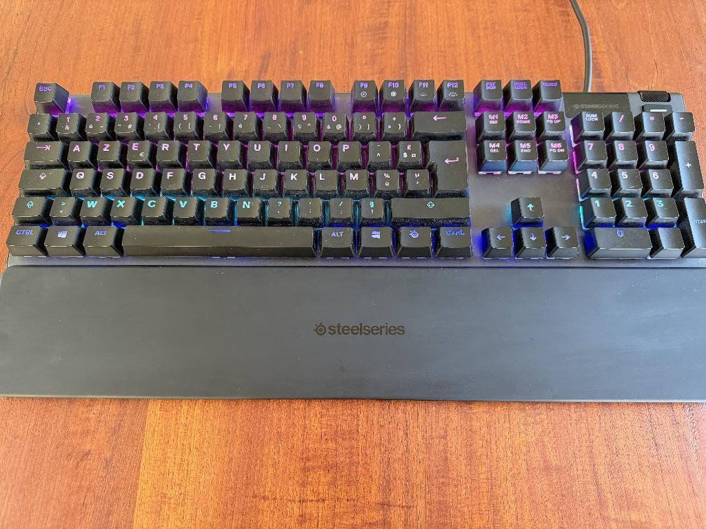 SteelSeries Apex 5 Gaming Toetsenbord, Computers en Software, Verzenden, Gaming toetsenbord, Azerty, Zo goed als nieuw