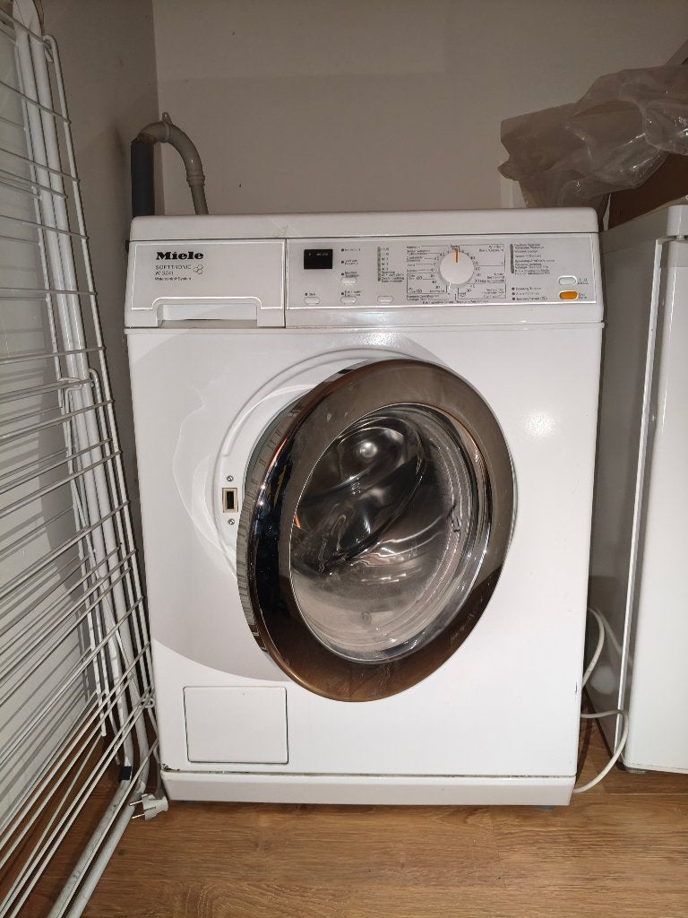 Miele wasmachine 6kg, 1200 à 1600 tours, 6 à 8 kg, Chargeur frontal, Enlèvement