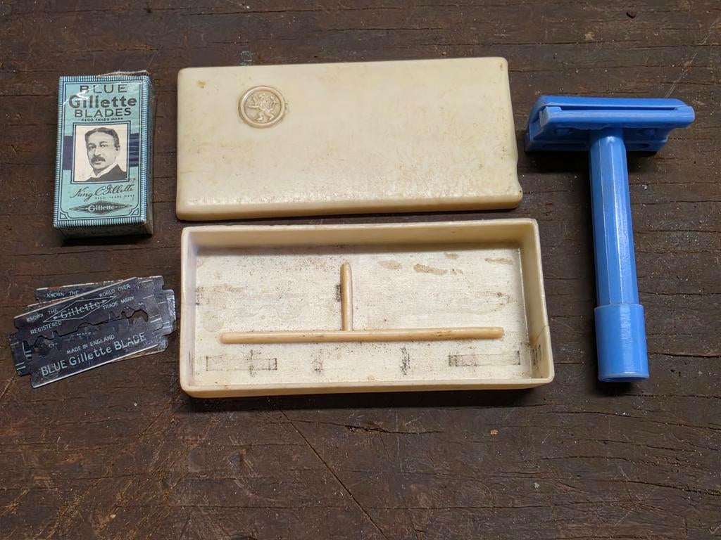 Belgisch Leger Scheerset Gilette Blue, Ophalen of Verzenden