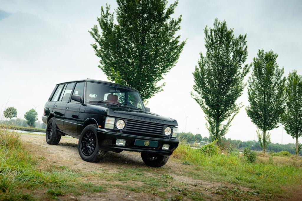 Land Rover Range Rover Classic LS3 Restomod, Auto's, Land Rover, Range Rover, Benzine, SUV of Terreinwagen, Automaat, Groen