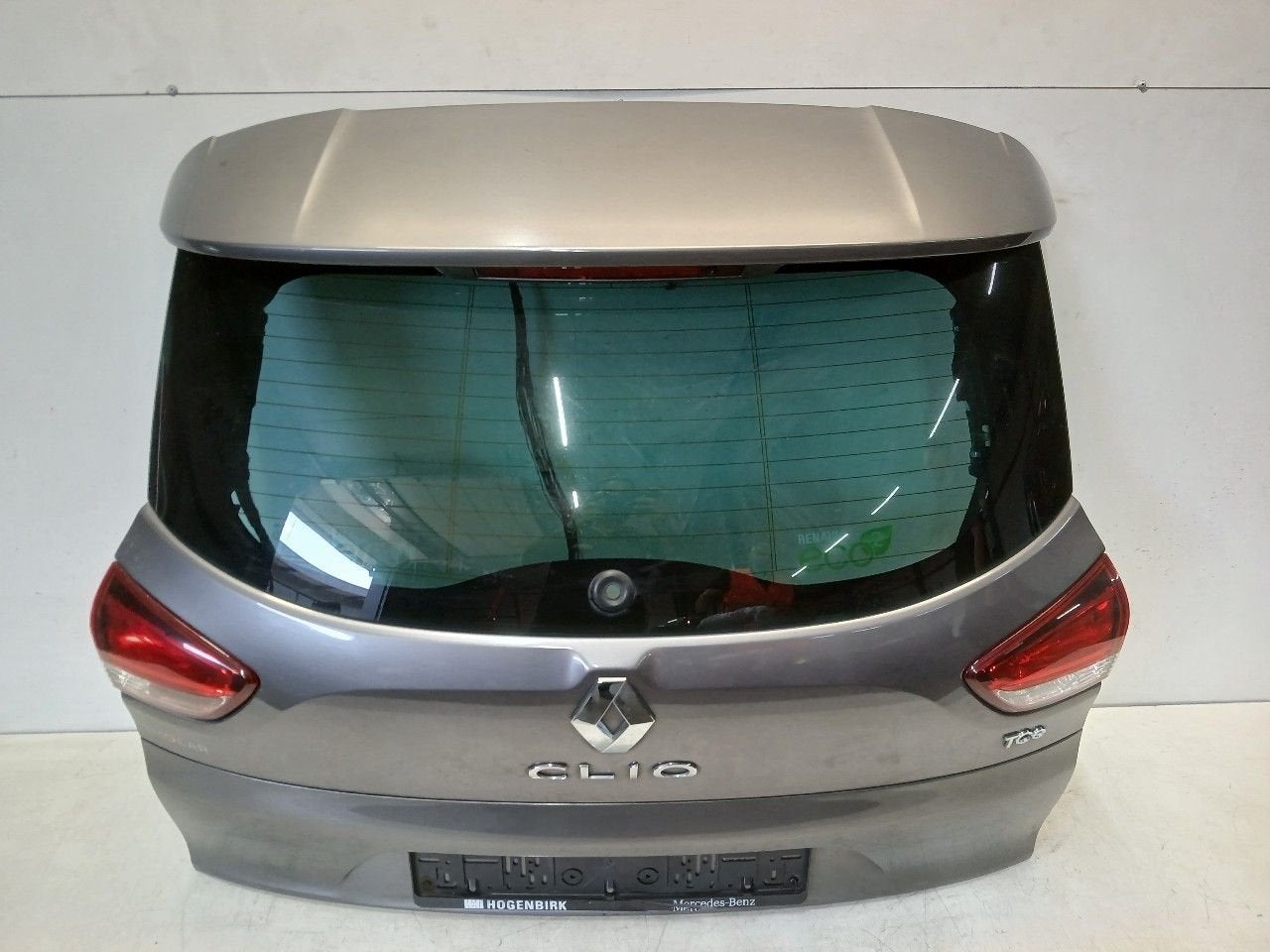 Achterklep Renault Clio, Onderdelen@venauto.nl, Van der Ven Autorecycling B.V., Arrière, Ettenseweg 76, 4706 PB Roosendaal, The Netherlands