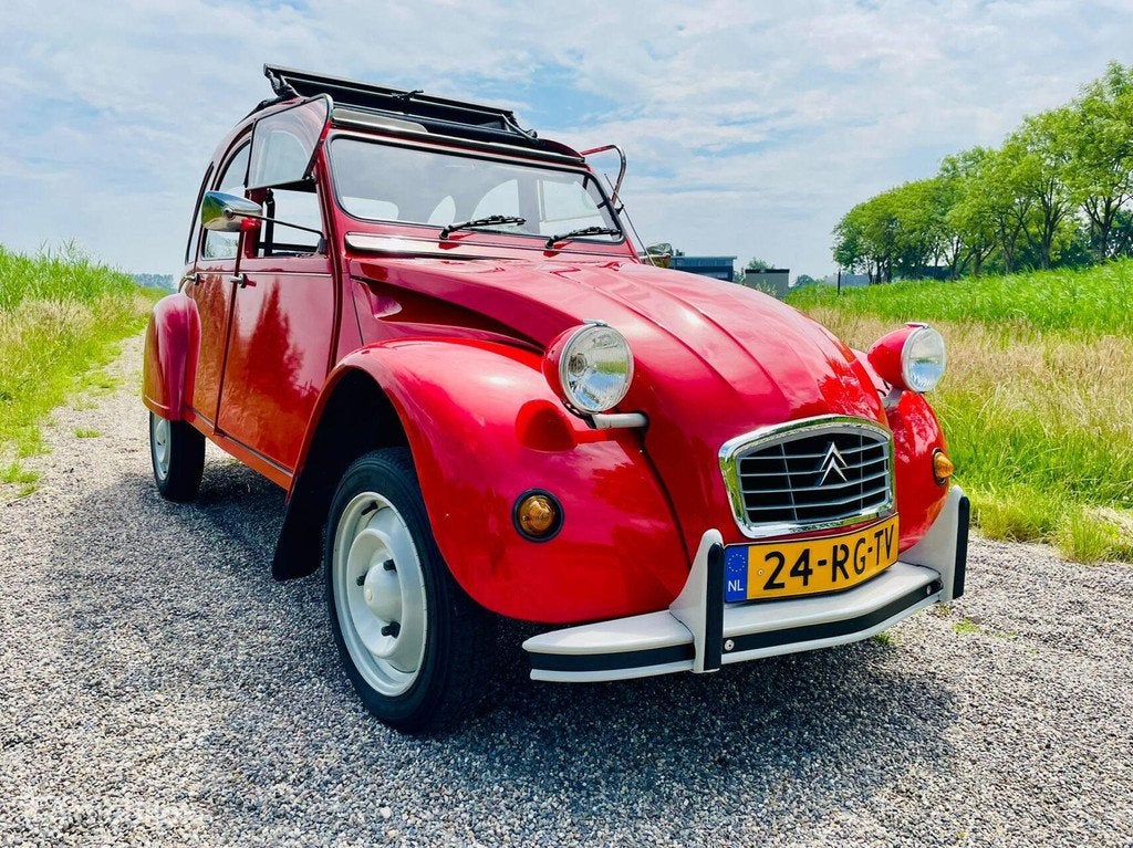 2CV6 Spécial rouge vallelunga 08-1990 86.360, Autos, Citroën, Entreprise, Achat, 2CV, Toit ouvrant, Essence, Cabriolet, 4 portes