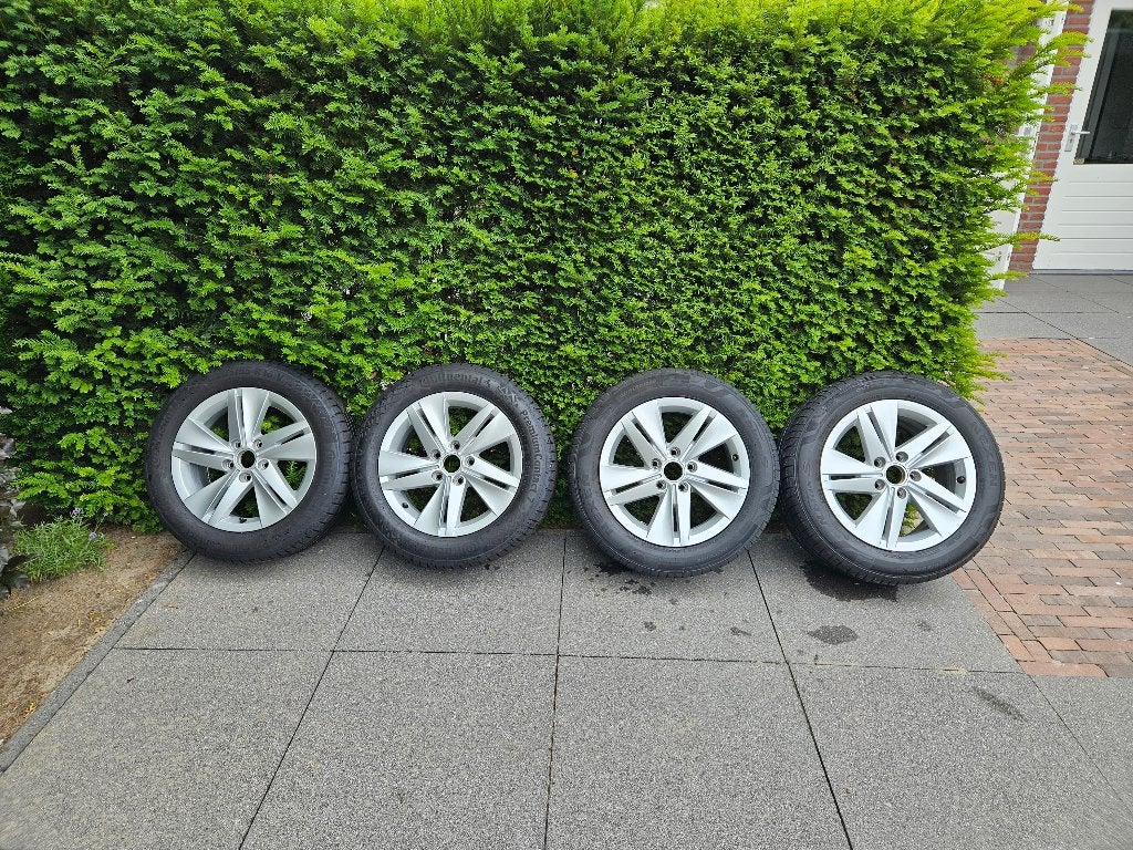 Banden en velgen set | VW Golf 8, Auto-onderdelen, Ophalen, Gebruikt, 16 inch, Band(en)
